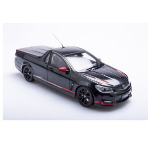 1:18 Scale Holden VF Commodore Magnum Ute - Phantom Black
