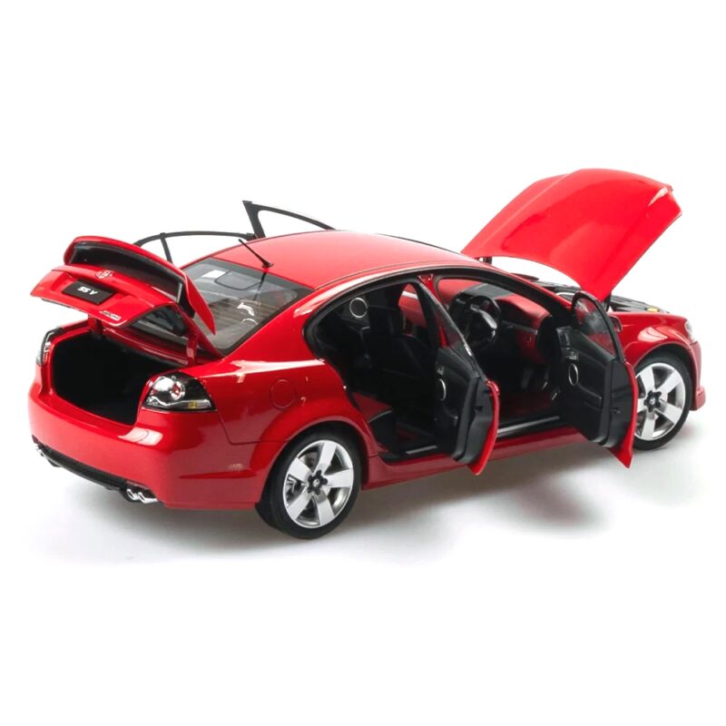 1:18 Scale Holden VE SS-V Commodore Sedan - Hot Red - Image 2