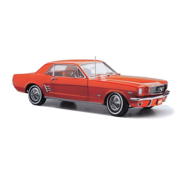 Classic Carlectables - 1:18 1966 Ford Mustang Red