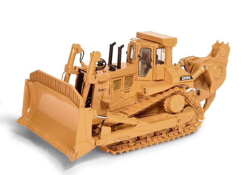 CCM Models 1:48 Caterpillar D11N Dozer with SU-Blade with Impact Ripper