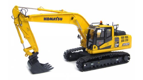 Universal Hobbies 1:50 Komatsu PC210 LCI-10 Excavator