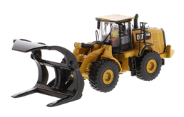 Diecast Masters 1:87 Caterpillar 972M Wheel Loader with Log Fork