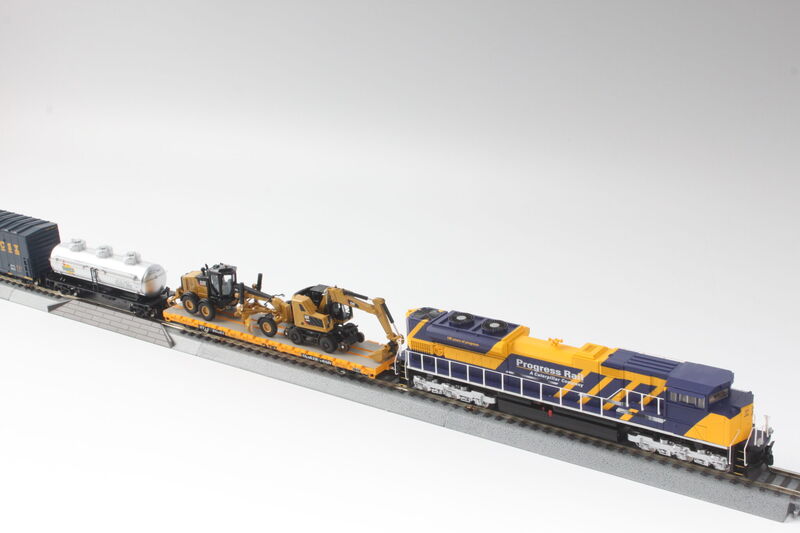 Diecast Masters  Caterpillar Progress Rail HO Scale Train Set