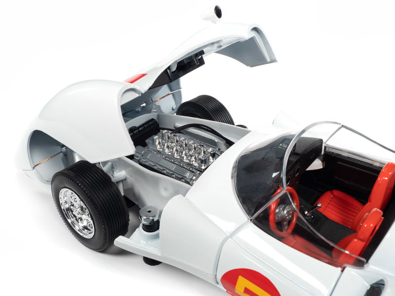 Auto World 1:18 Speed Racer Mach 5 with Speed Racer Figurines