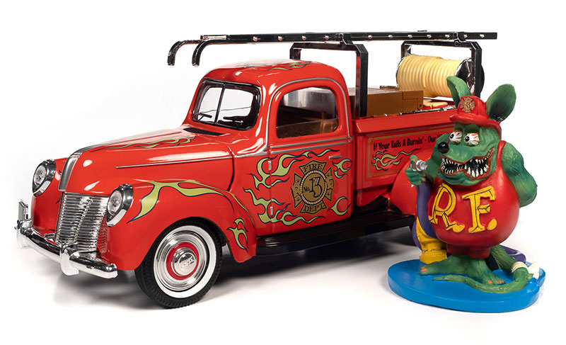 Auto World 1:18 Rat Fink - Fire Truck & Resin Figure