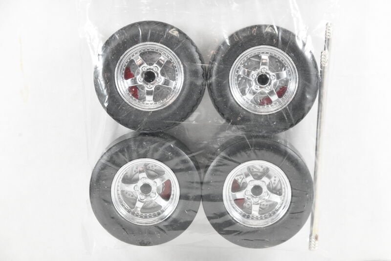 DDA  1:18 Wheel & Tyre Set - Ford XP Custom