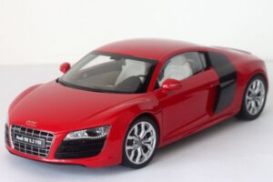 1:18 Scale Audi R8 5.2FSI Quattro - Red