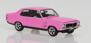 1:24 Scale Holden LJ Torana GTR-XU1 V8 - Strike Me Pink
