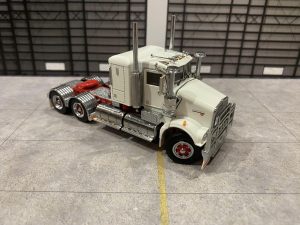 1:50 Scale Kenworth W900 SAR Lowline Sleeper Truck