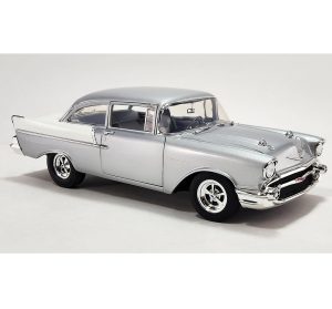 1:18 Scale 1957 Chevrolet 150 Street Strip - Silver and White