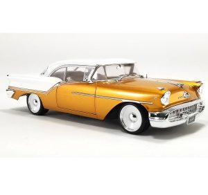 1:18 Scale 1957 Oldsmobile Super 88 – Gold and White