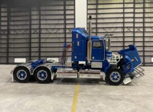 1:50 Scale Kenworth W900 SAR Truck - Blue with Spider Wheels