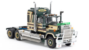 1:50 Scale Bicentennial Mack Super Liner - William Hovell