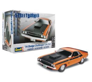 1:25 Scale 1970 Dodge Challenger T/A Plastic Model Kit