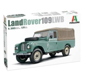 1:24 Scale Land Rover 109 LWB Plastic Model Kit