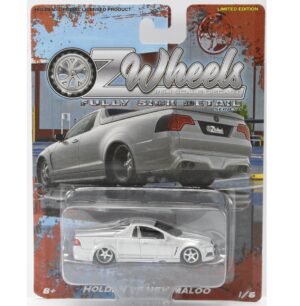 1:64 Scale Holden VF HSV Maloo Ute - Silver