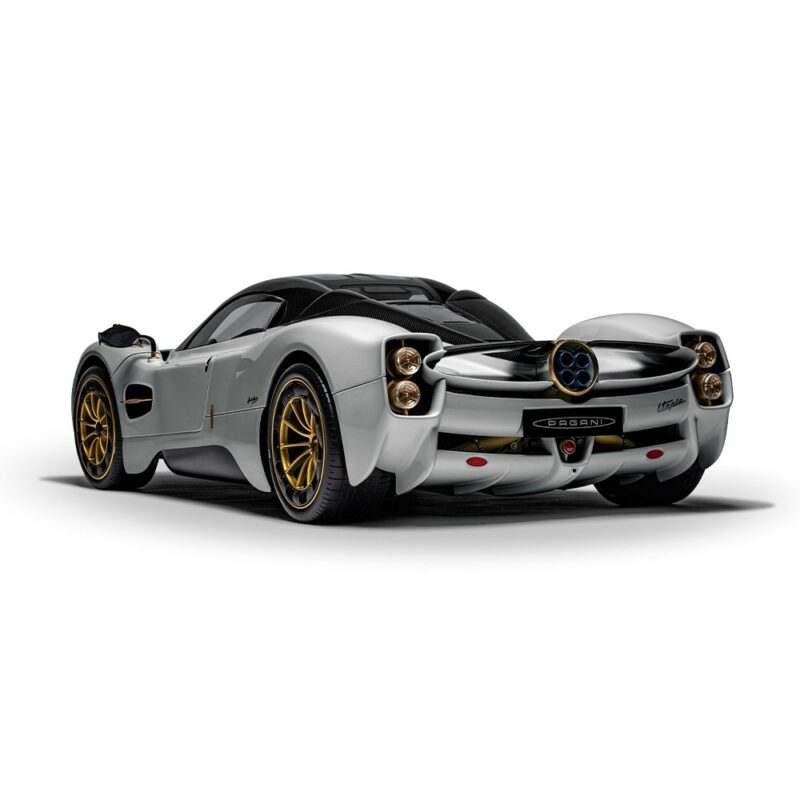 1:8 Scale Pagani Utopia Coupé BIANCO PERLA Model Kit - Image 2