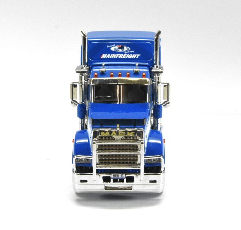 1:50 Scale Mack Super-Liner Truck - Mainfreight - Image 3