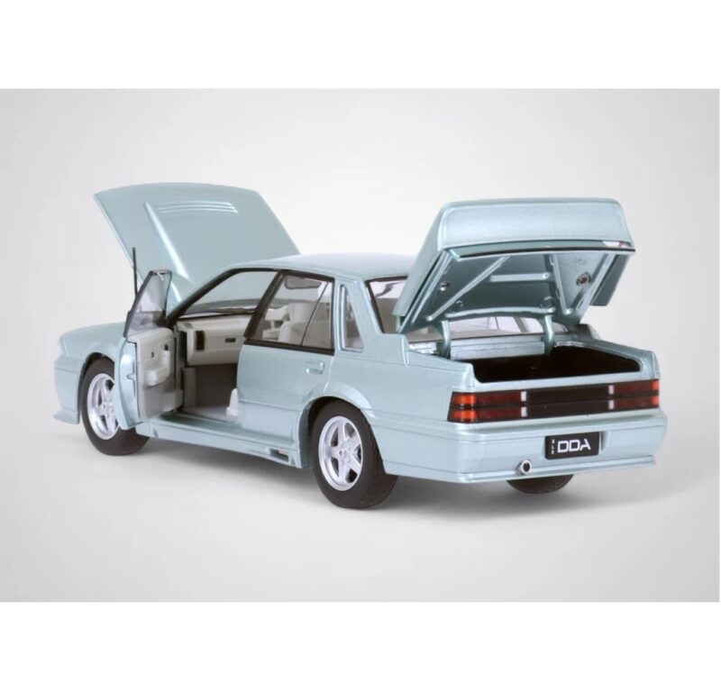 1:24 Scale Holden VL Walkinshaw - Panorama Silver - Image 2