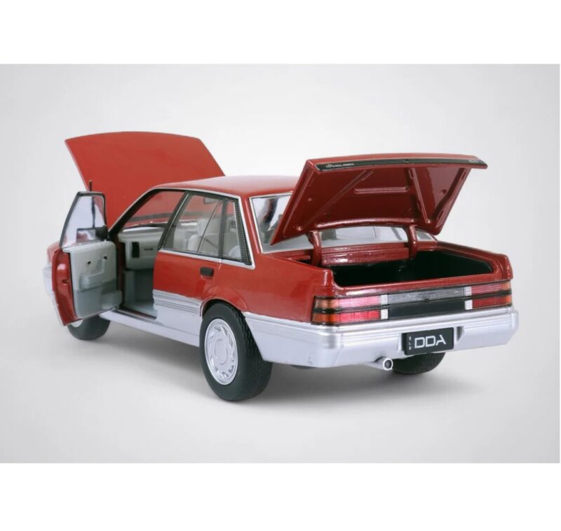 1:24 Scale Holden VL Commodore Calais Sedan - Burgundy and Silver - Image 2