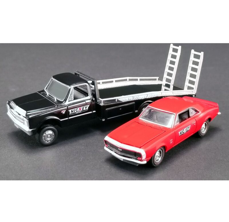 1:64 Scale Chevrolet C-30 Ramp Truck with 1967 Chevrolet Camaro - Nickey Chicago - Image 2