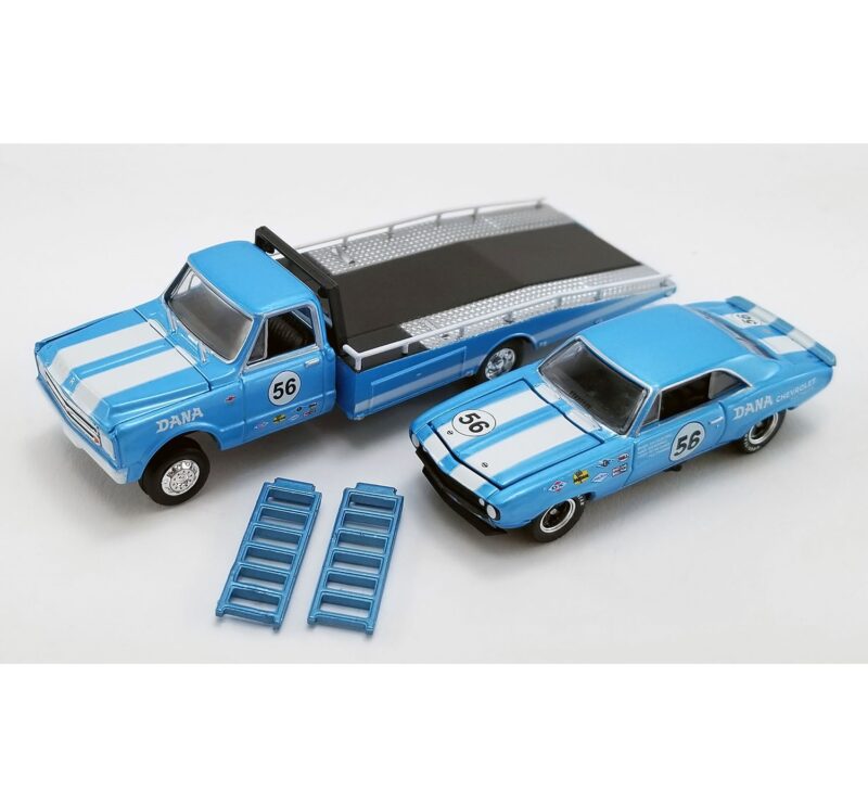 1:64 Scale Chevrolet C-30 Ramp Truck with 1967 Trans Am Camaro - #56 Dana - Image 2
