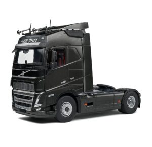 1:24 Scale Volvo FH16 Globetrotter XL Truck - Black Metallic
