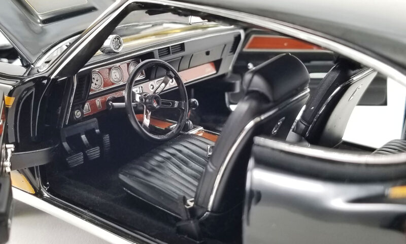 1:18 Scale 1972 Oldsmobile Hurst 442s