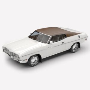 1:18 Scale Ford P4 Landau - Polar White