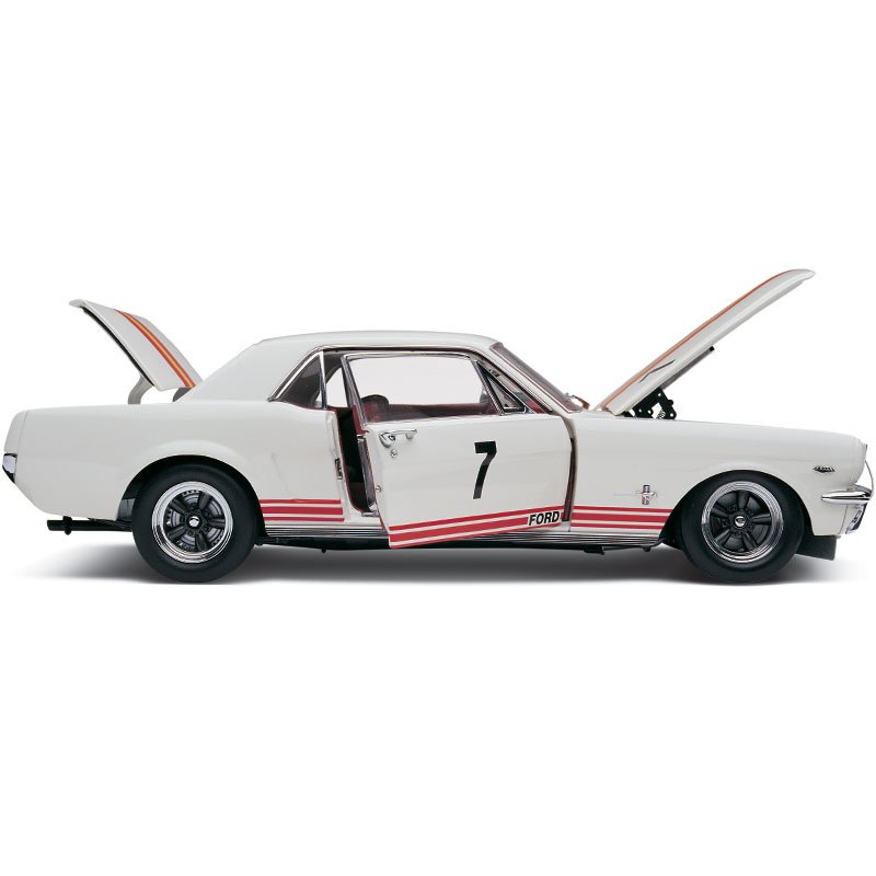 1:18 Scale 1965 Ford Mustang Bob Jane #7