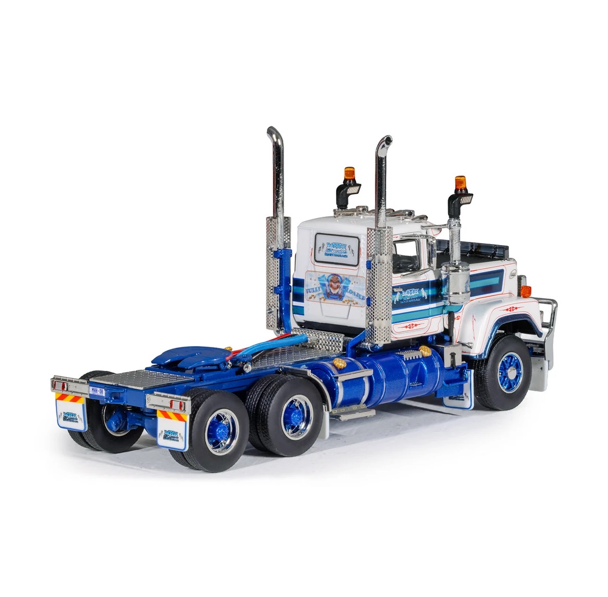 1:50 Scale Mack Super-Liner Day Cab Truck - Mactrans Heavy Haulage - Image 2