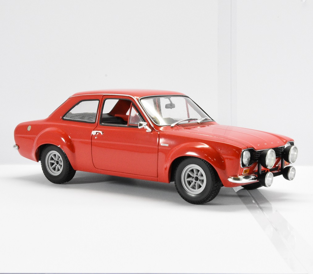 1:18 Scale 1970 FORD ESCORT MKI RS1600 'AVO' - Red - Image 5