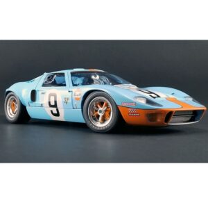 1:12 Scale 1968 Ford GT40 MKI - 1968 Le Mans Winner - #9 Pedro Rodriguez and Lucien Bianchi