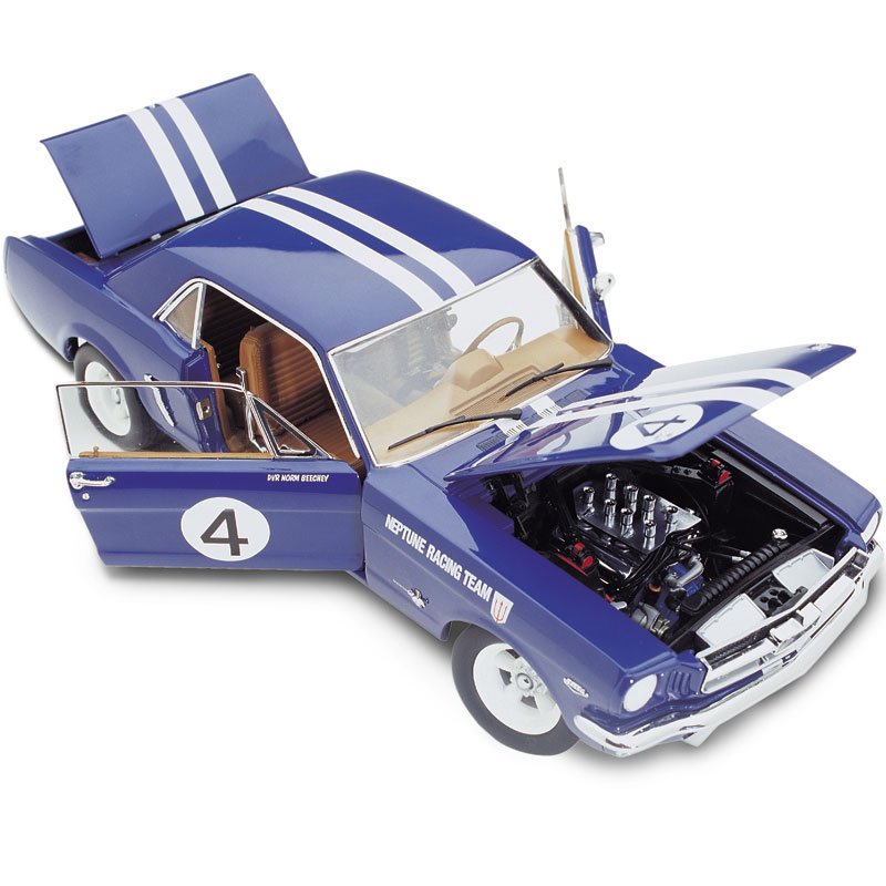 1:18 Scale Ford Mustang - 1965 ATCC - #4 Norm Beechey - Image 3